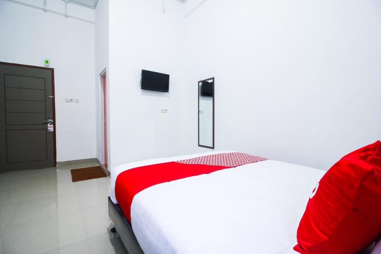 Oyo 1653 Fajar Residence Pekanbaru Ngoại thất bức ảnh