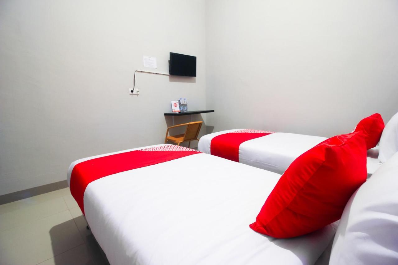 Oyo 1653 Fajar Residence Pekanbaru Ngoại thất bức ảnh