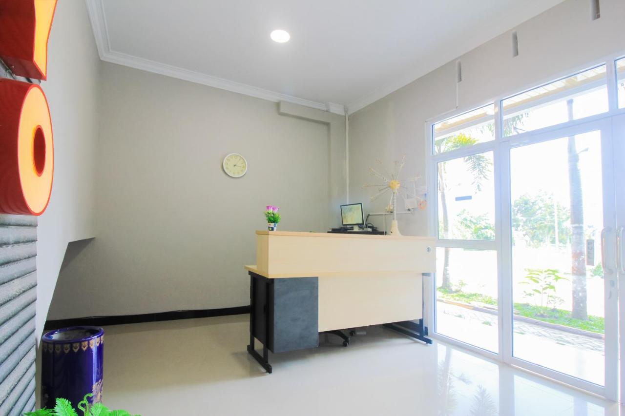 Oyo 1653 Fajar Residence Pekanbaru Ngoại thất bức ảnh