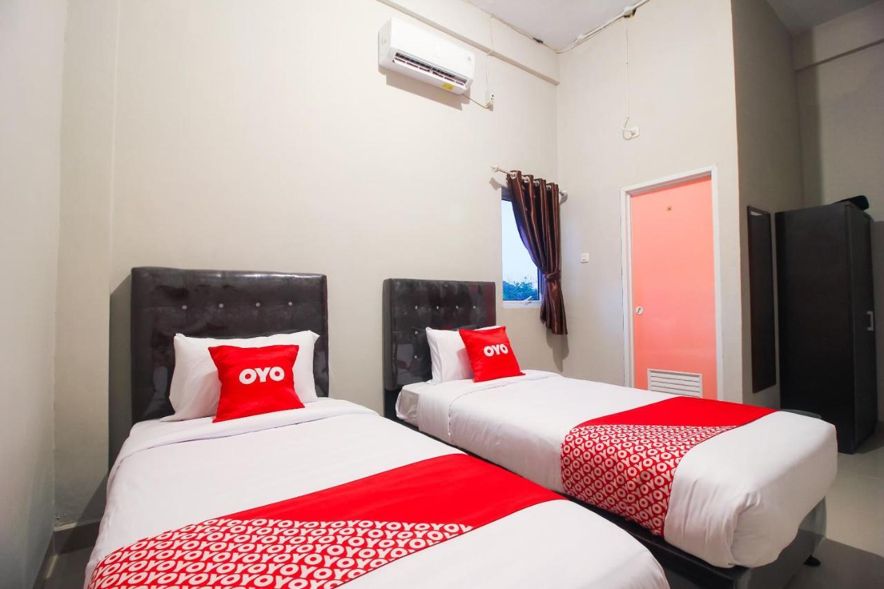 Oyo 1653 Fajar Residence Pekanbaru Ngoại thất bức ảnh