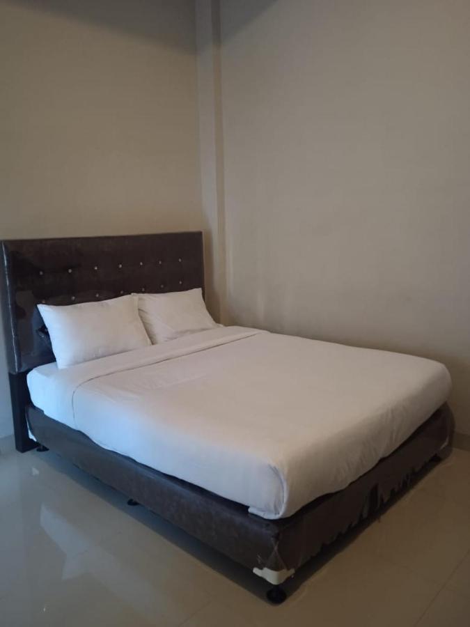 Oyo 1653 Fajar Residence Pekanbaru Ngoại thất bức ảnh