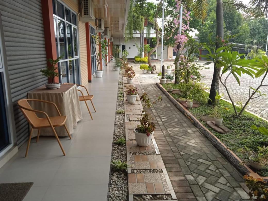 Oyo 1653 Fajar Residence Pekanbaru Ngoại thất bức ảnh