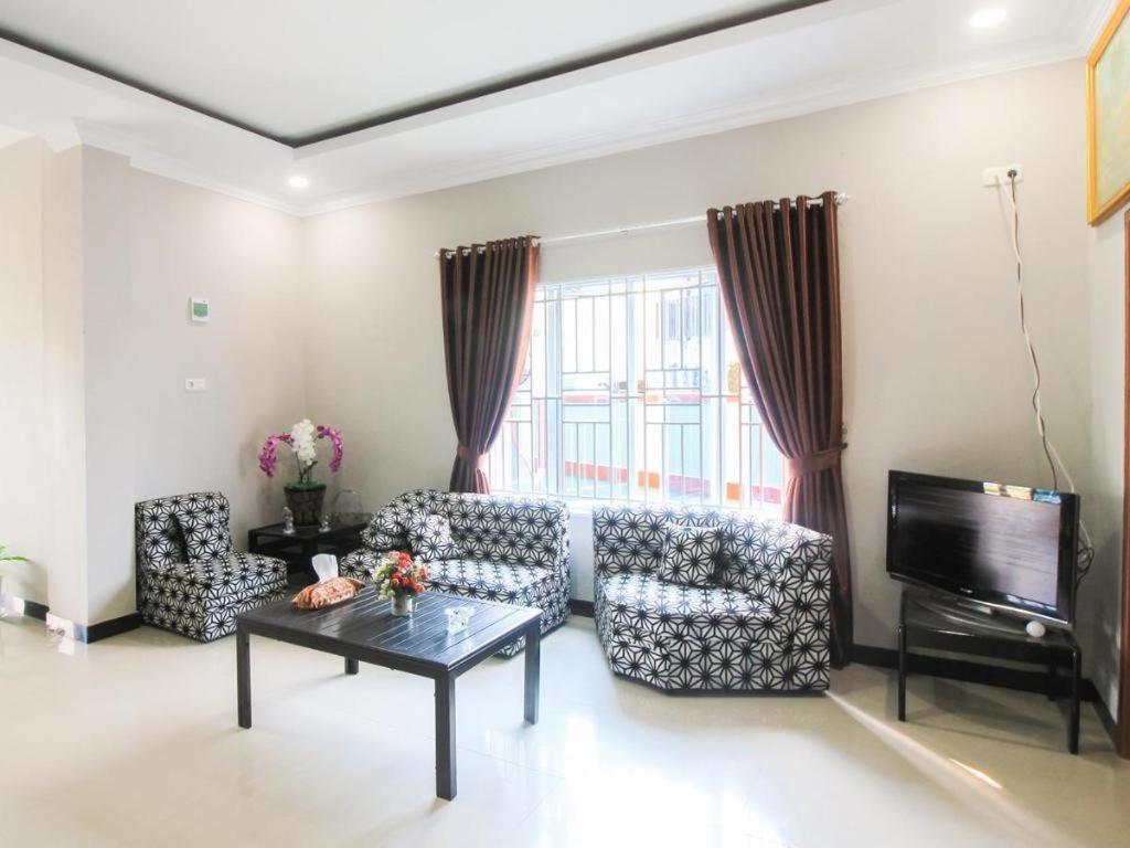 Oyo 1653 Fajar Residence Pekanbaru Ngoại thất bức ảnh