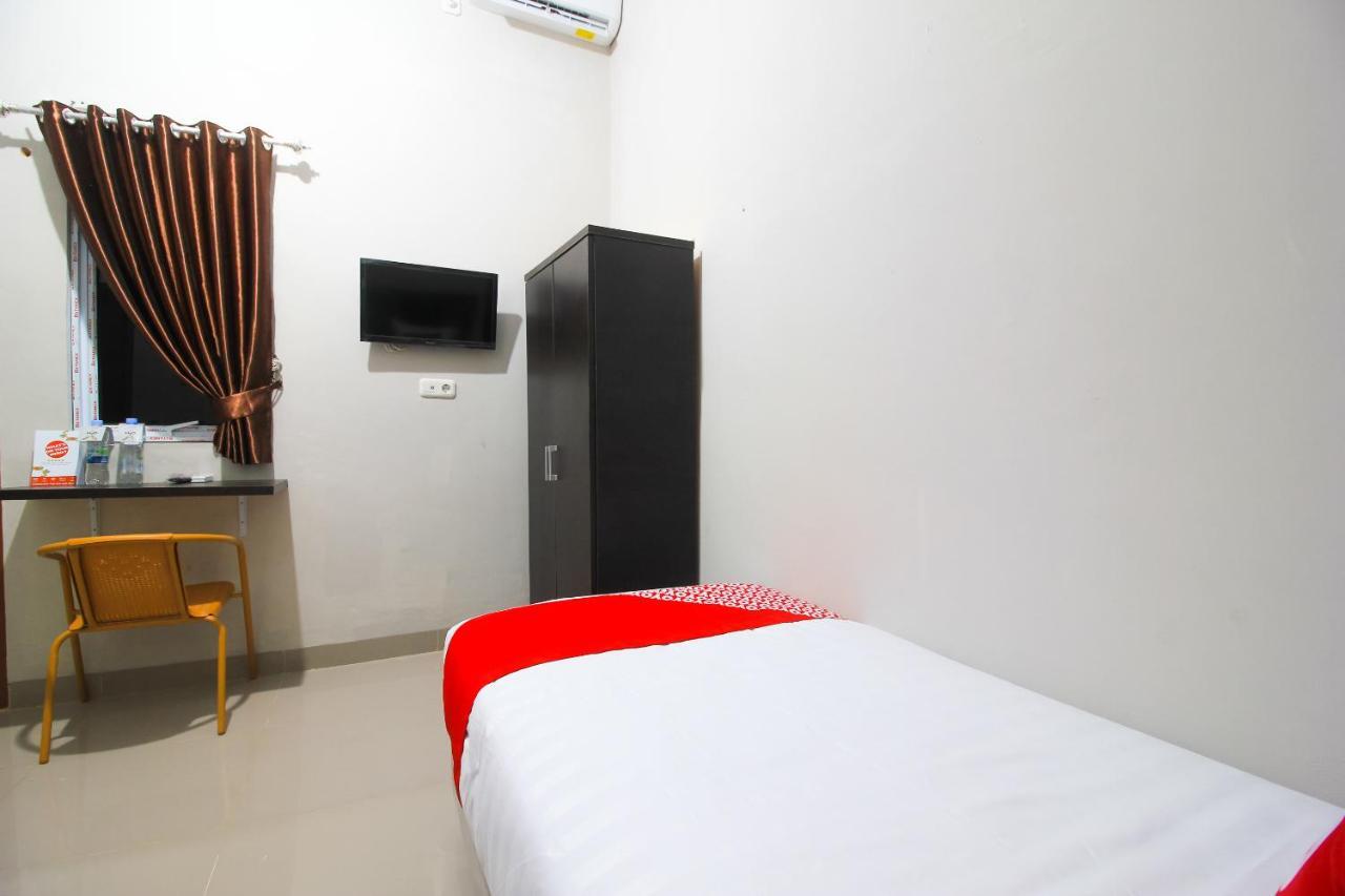 Oyo 1653 Fajar Residence Pekanbaru Ngoại thất bức ảnh