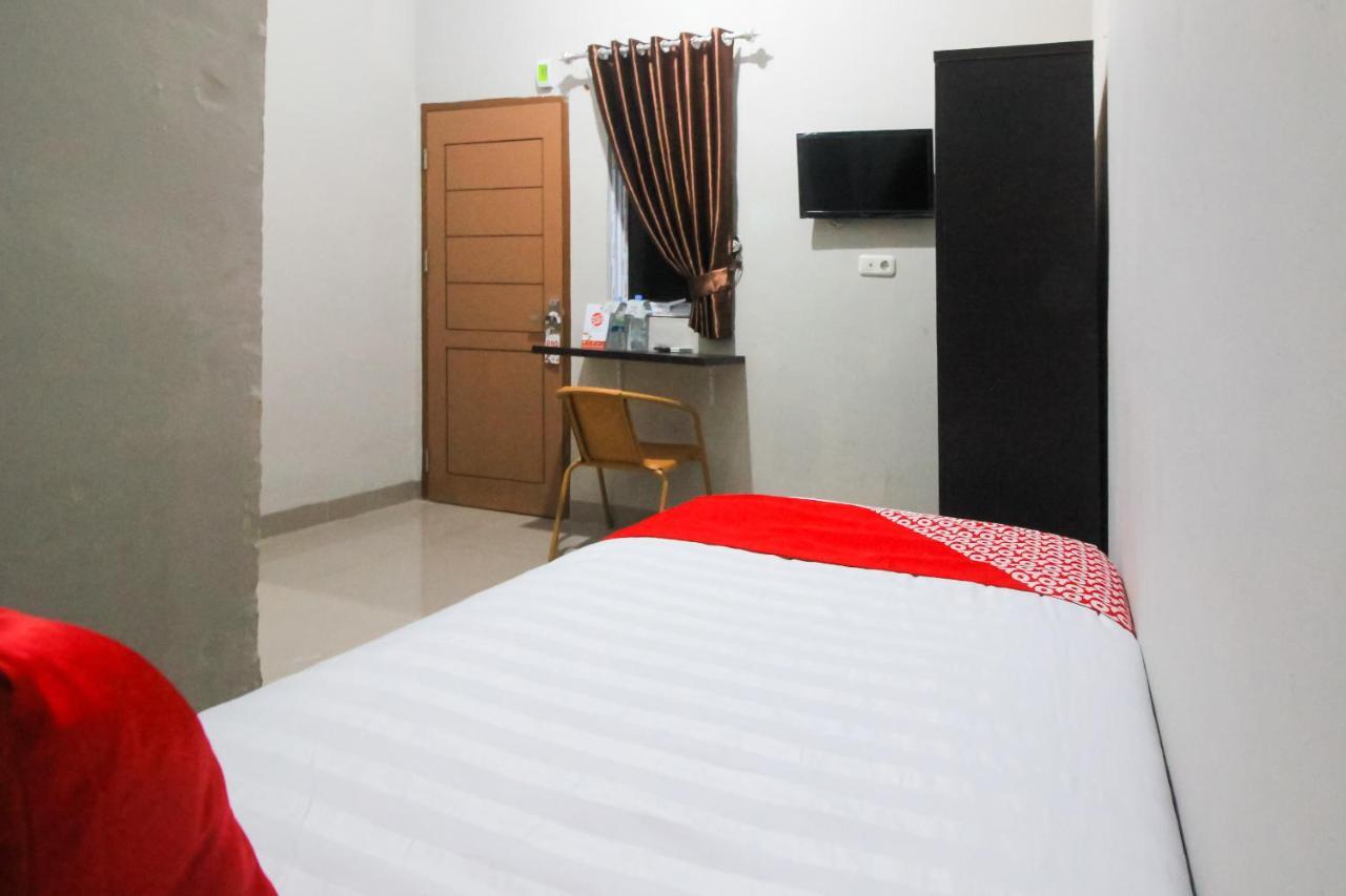 Oyo 1653 Fajar Residence Pekanbaru Ngoại thất bức ảnh